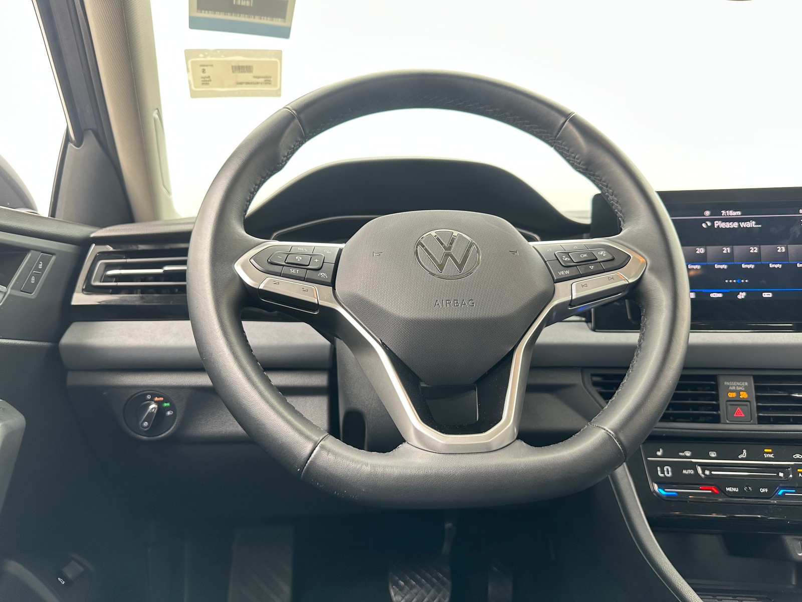 Thumbnail: 2025 Volkswagen Jetta - 4