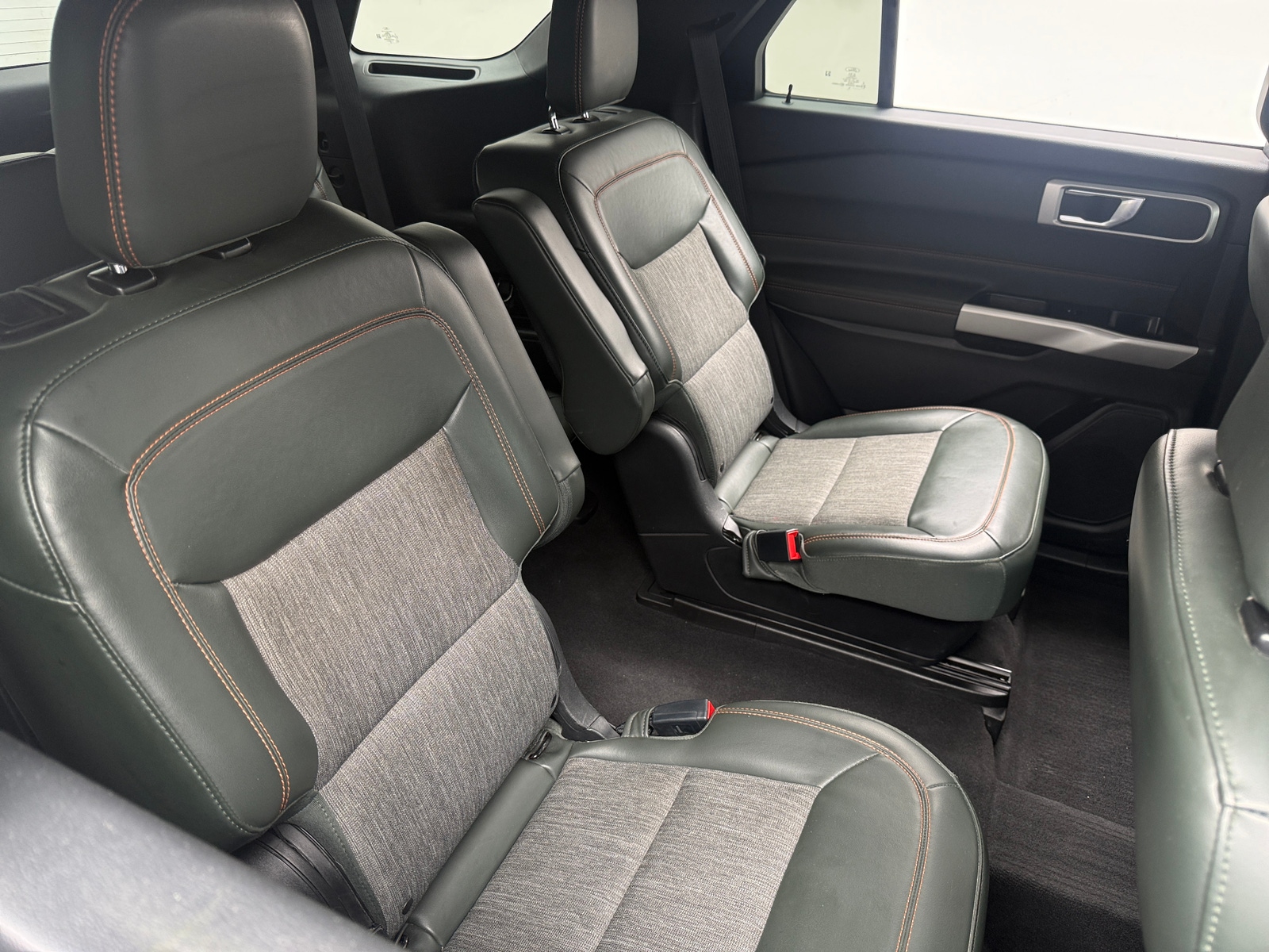 Thumbnail: 2022 Ford Explorer - 5