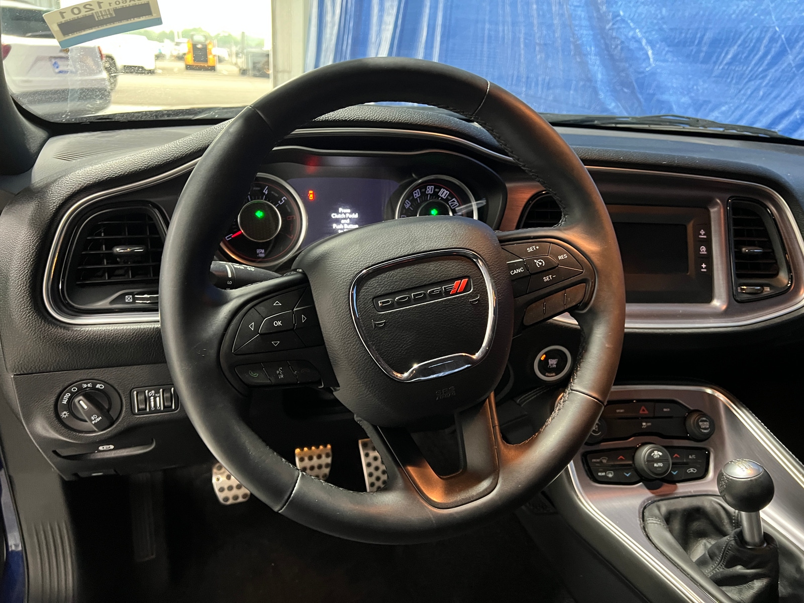 Thumbnail: 2015 Dodge Challenger - 4