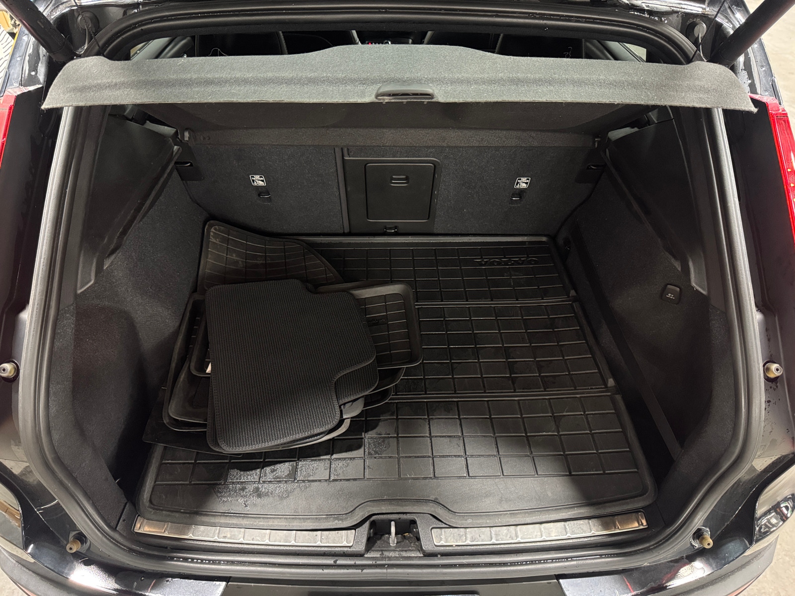 Thumbnail: 2019 Volvo XC40 - 6