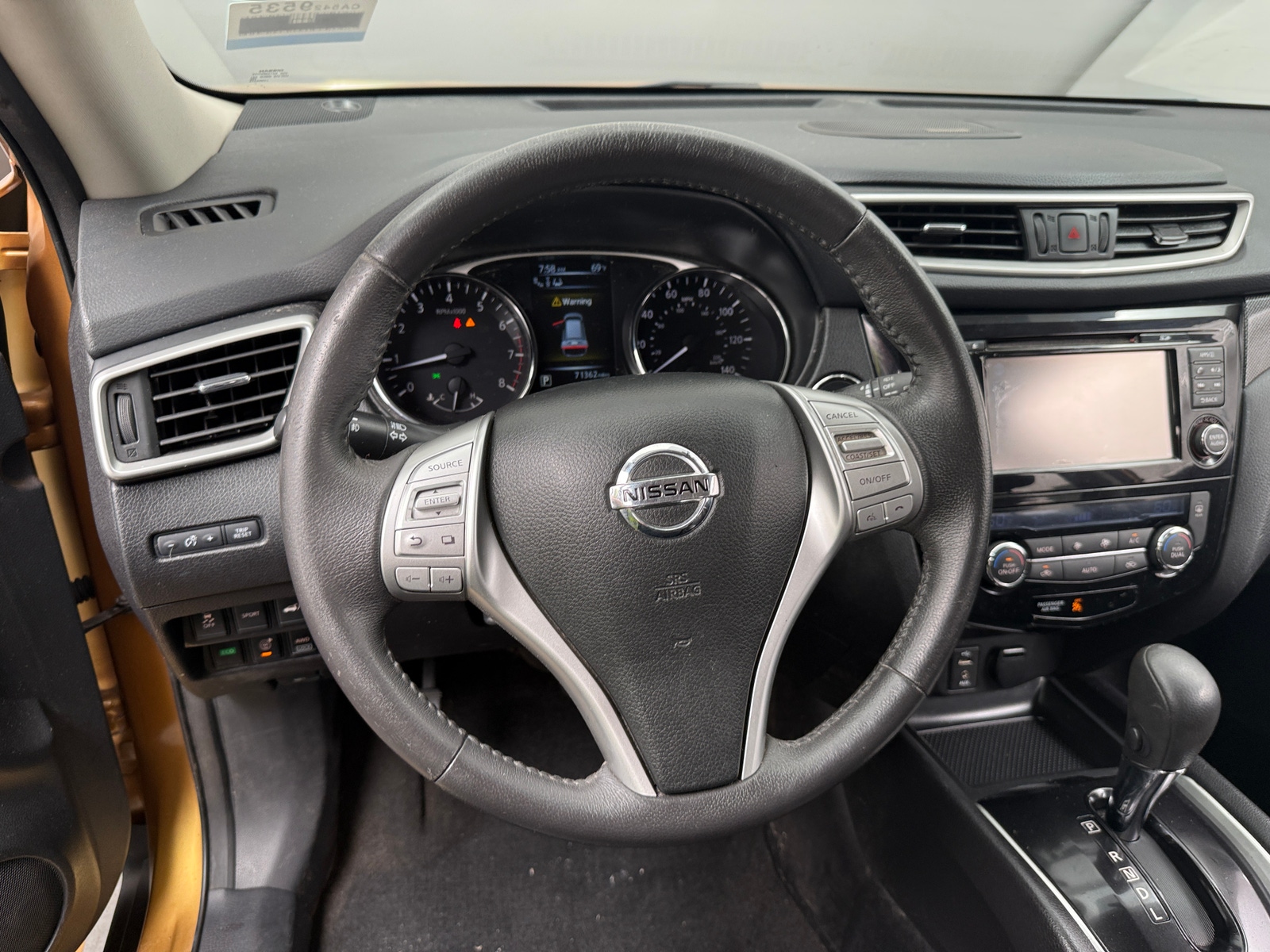 Thumbnail: 2015 Nissan Rogue - 4