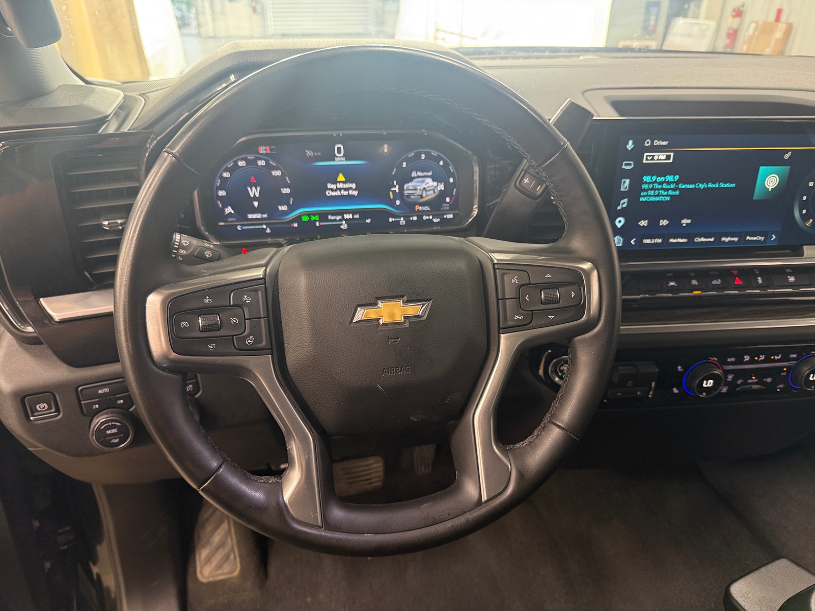 Thumbnail: 2025 Chevrolet Silverado 1500 - 5