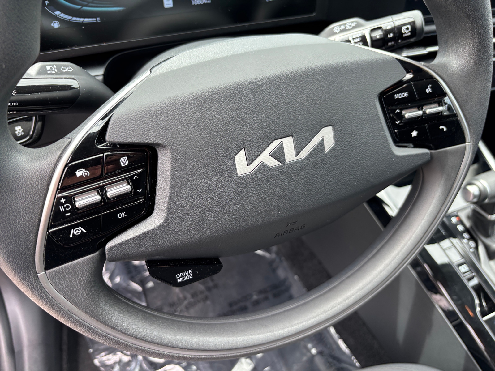 Thumbnail: 2026 Kia Niro - 3