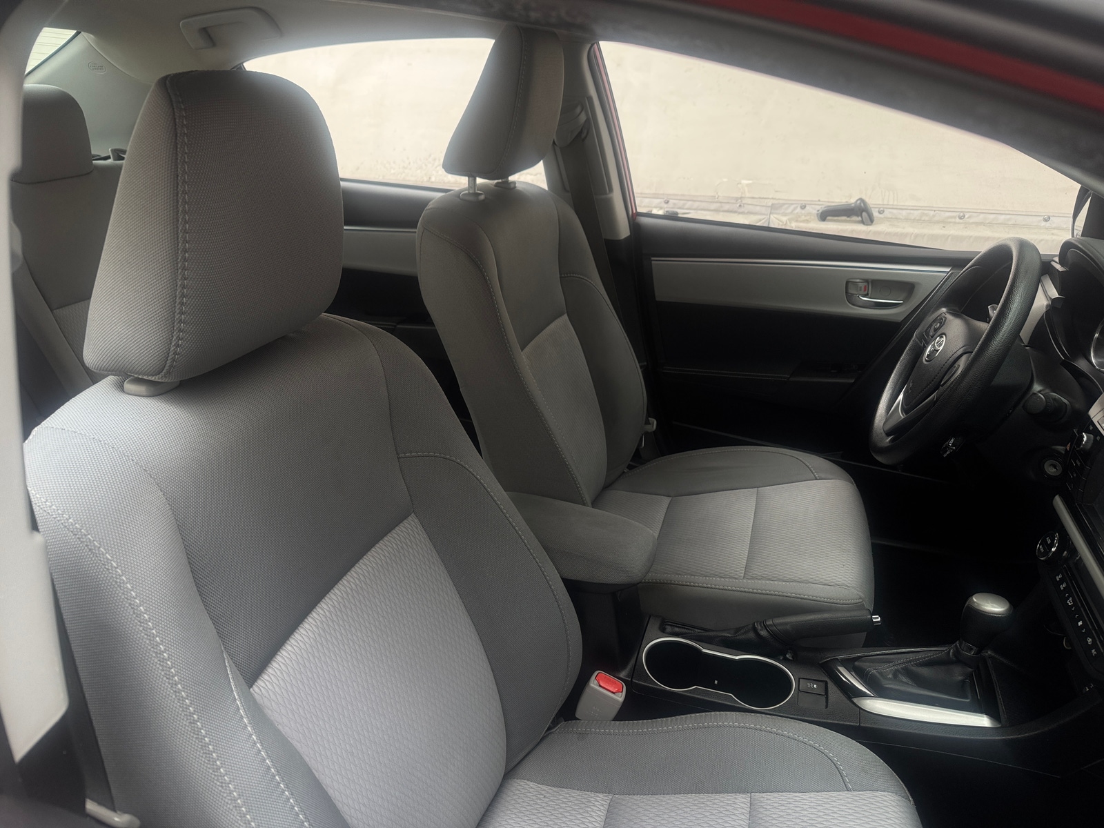 Thumbnail: 2015 Toyota Corolla - 2