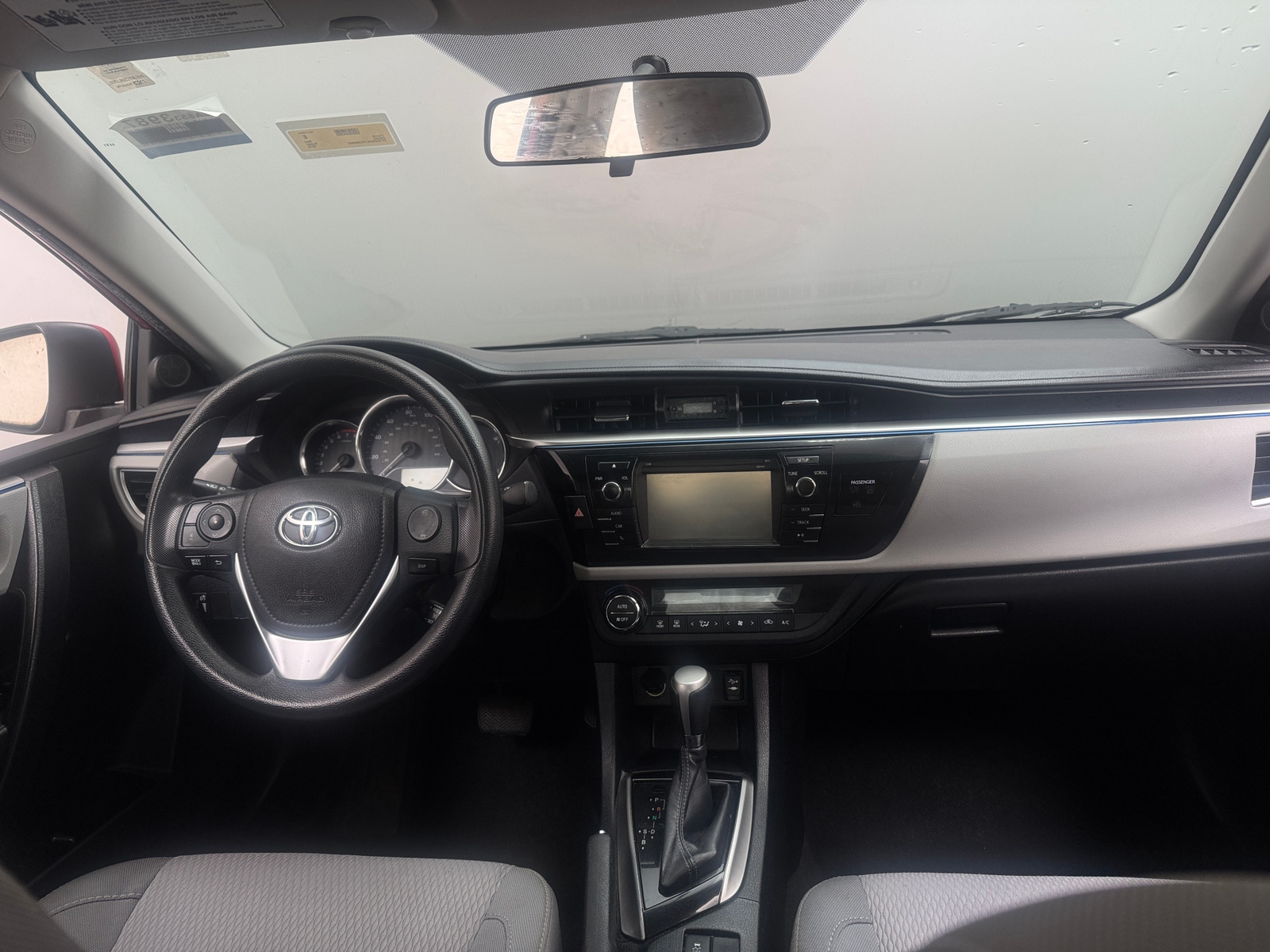 Thumbnail: 2015 Toyota Corolla - 3