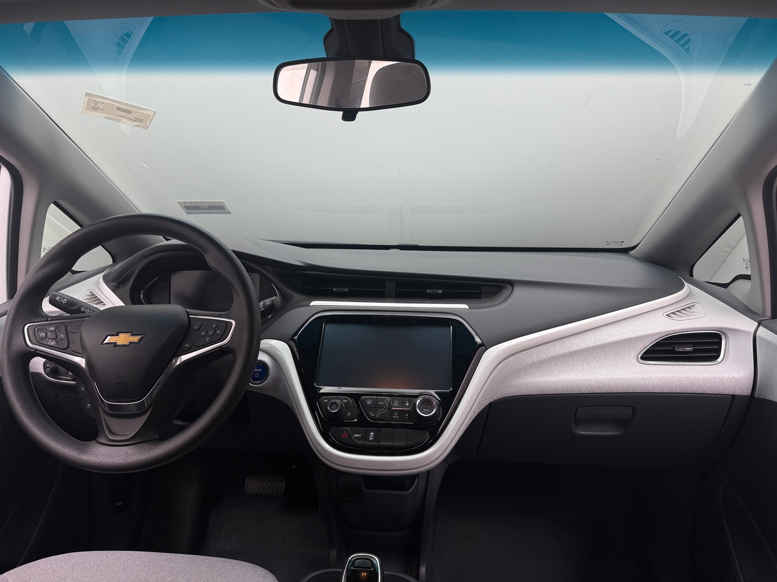Thumbnail: 2017 Chevrolet Bolt EV - 3