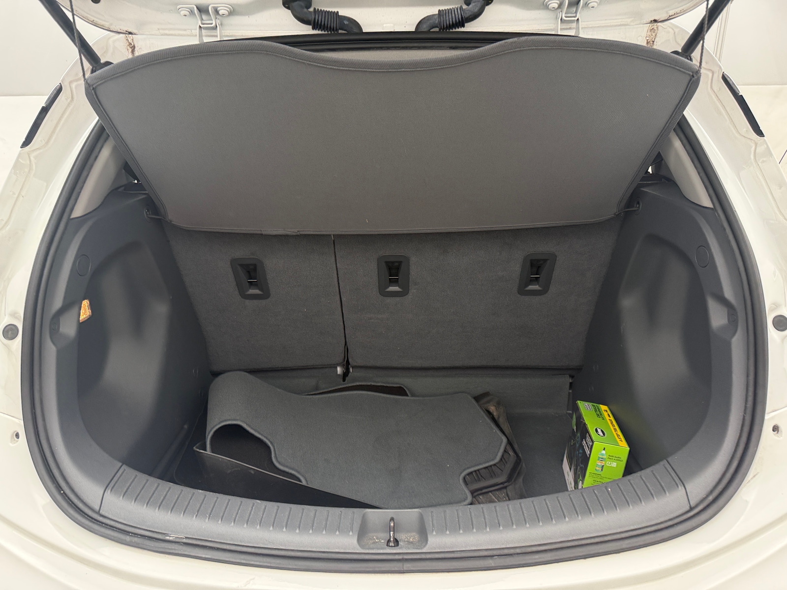 Thumbnail: 2017 Chevrolet Bolt EV - 7
