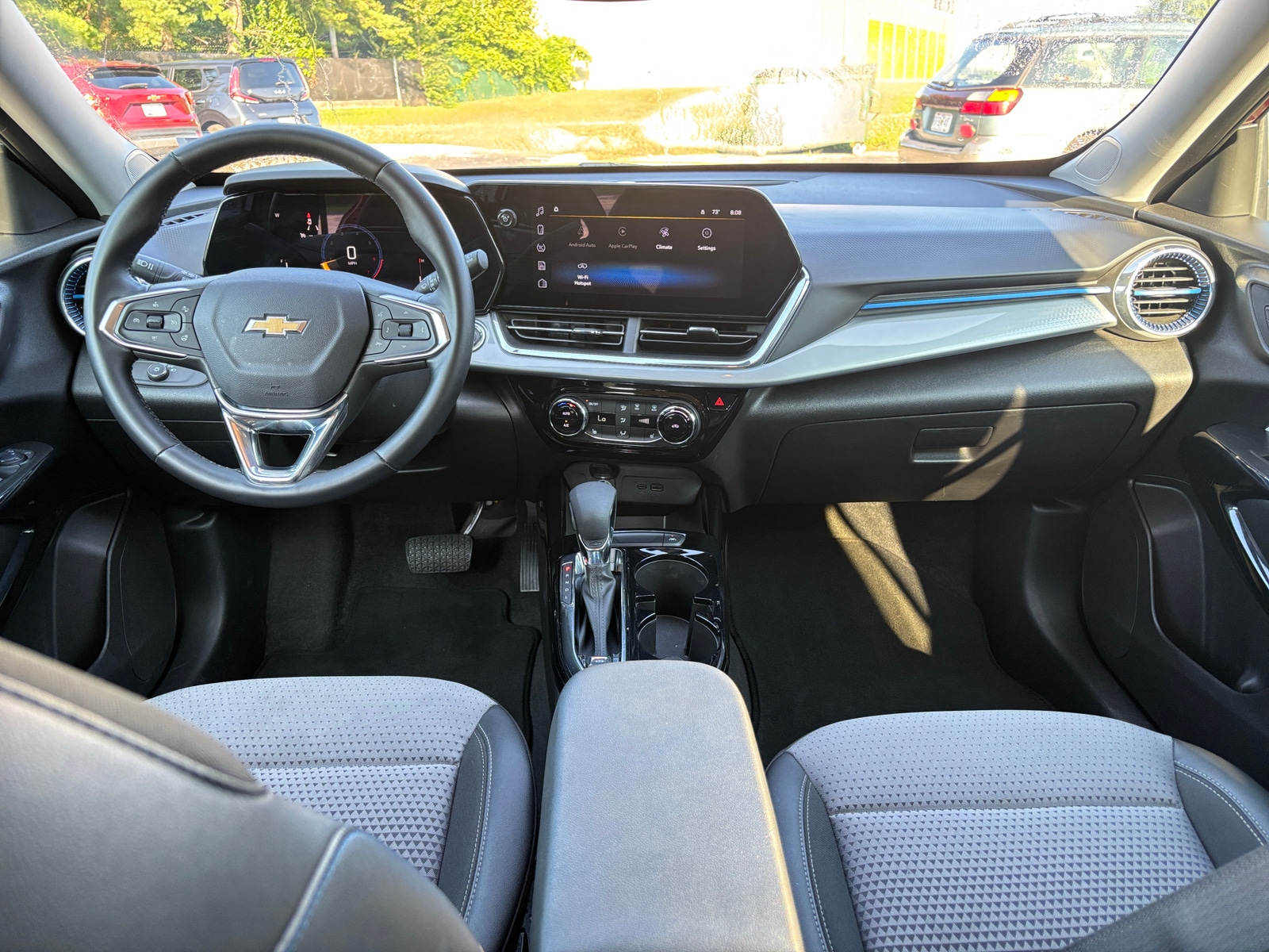 Thumbnail: 2025 Chevrolet Trax - 3