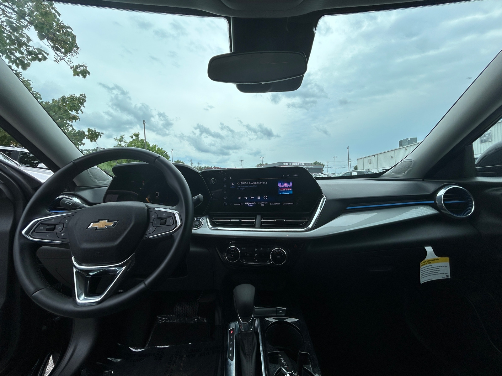 Thumbnail: 2025 Chevrolet Trax - 2