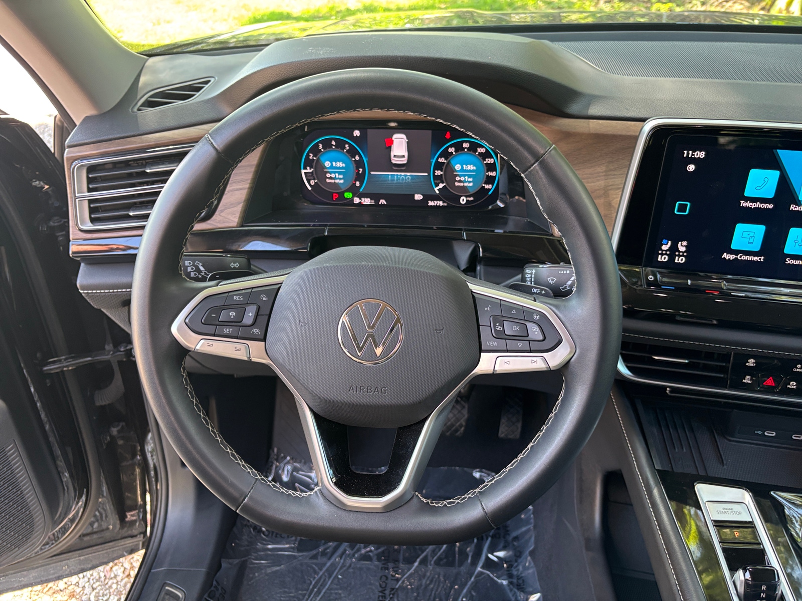 Thumbnail: 2025 Volkswagen Atlas - 4