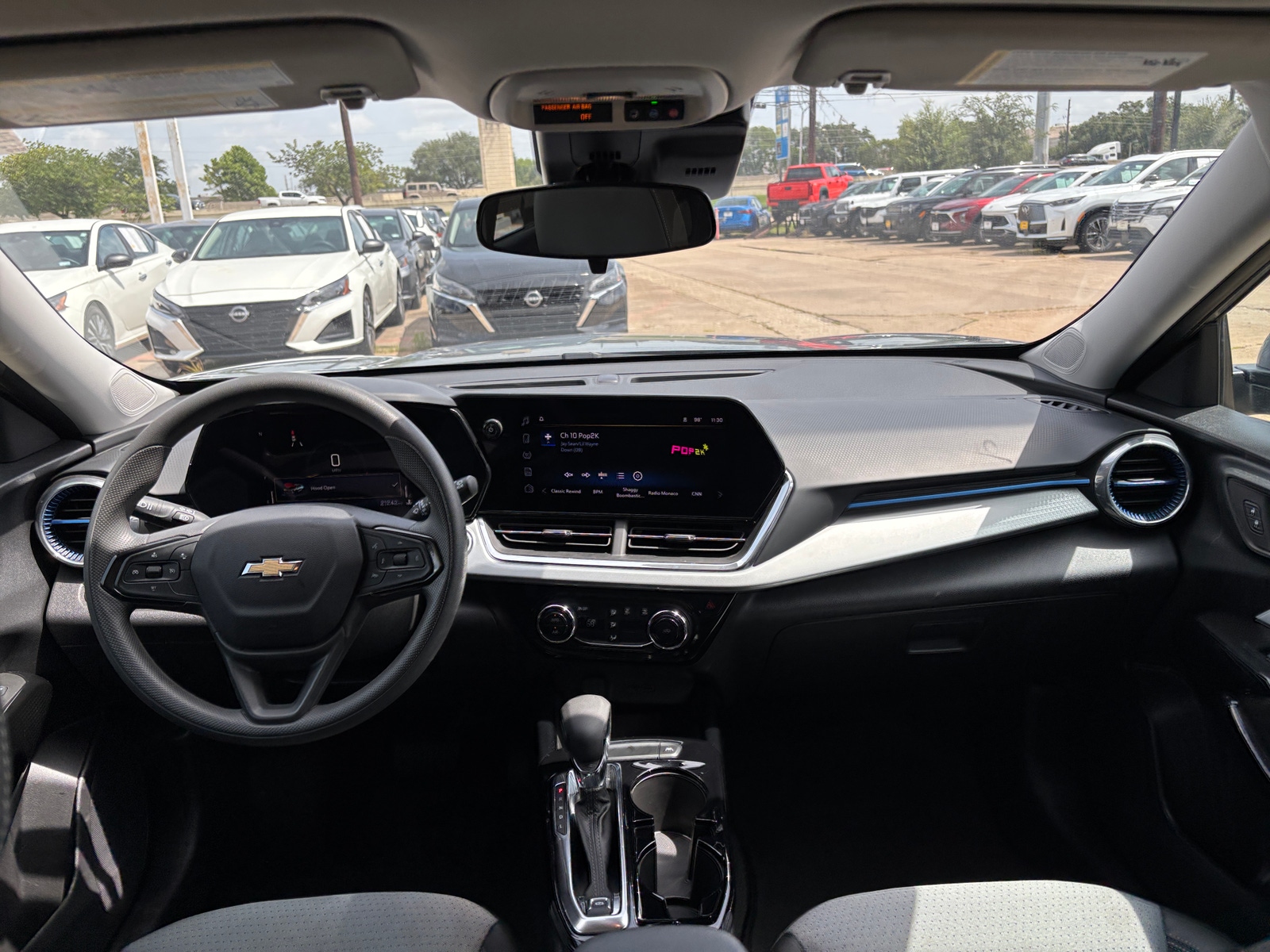 Thumbnail: 2025 Chevrolet Trax - 3