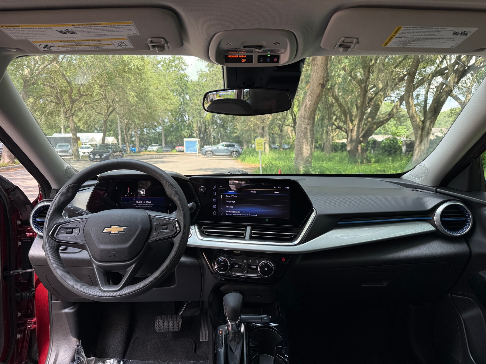 Thumbnail: 2025 Chevrolet Trax - 3