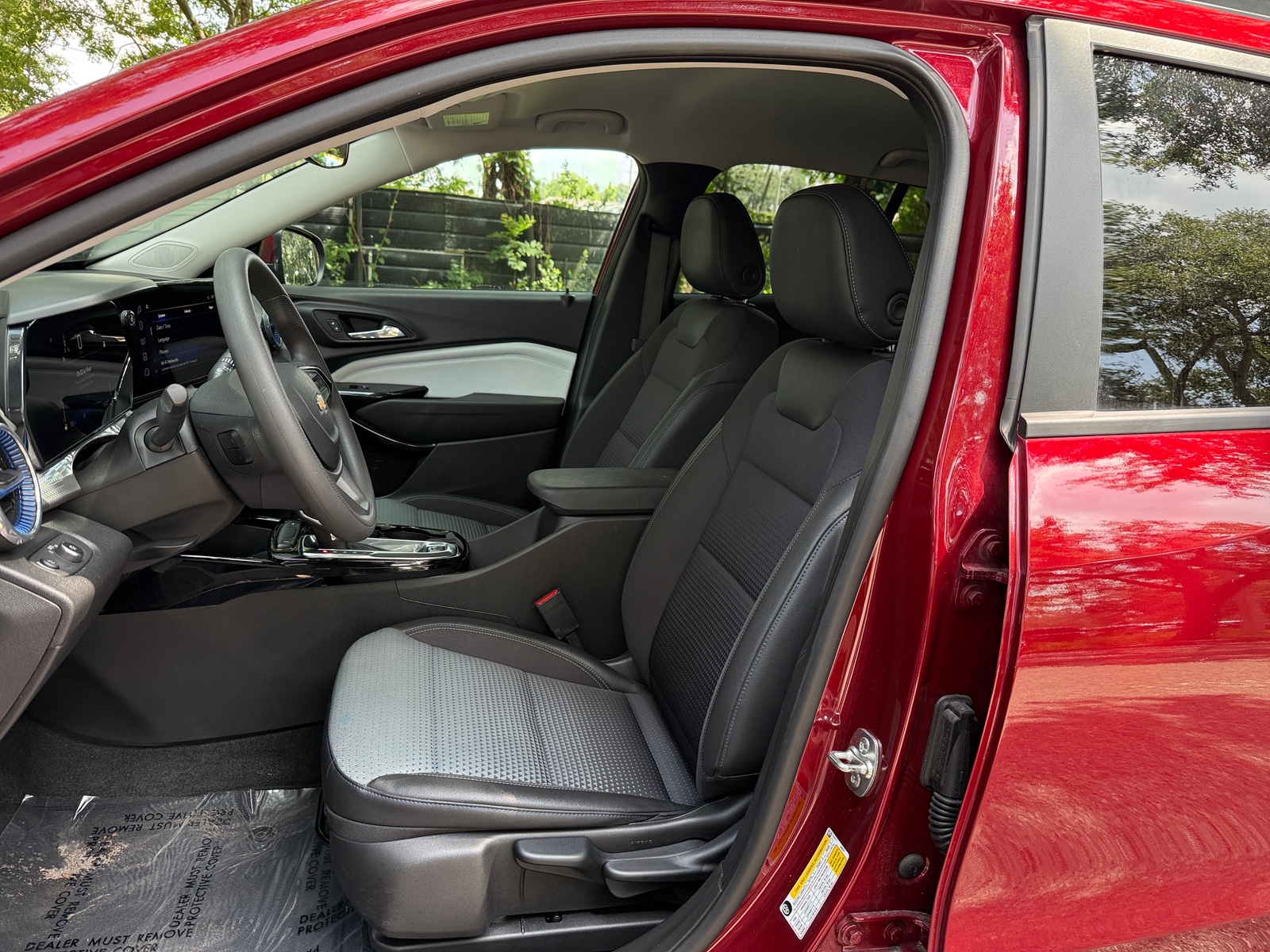 Thumbnail: 2025 Chevrolet Trax - 2