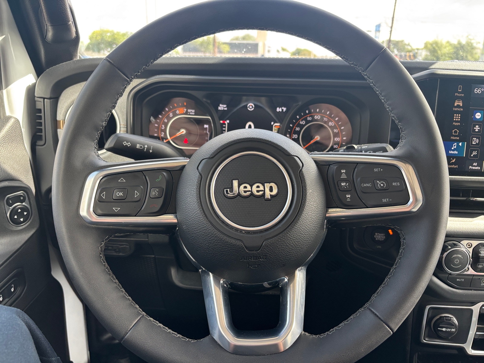 Thumbnail: 2025 Jeep Wrangler - 4