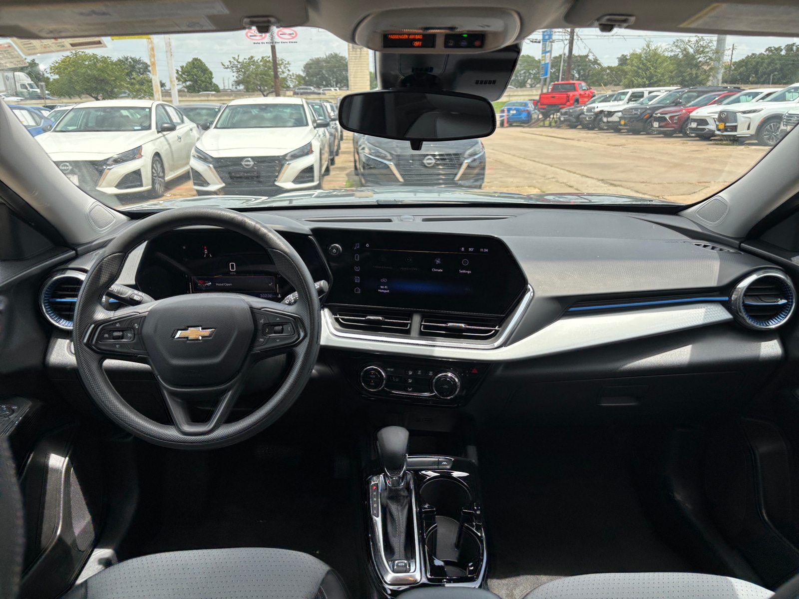 Thumbnail: 2025 Chevrolet Trax - 3