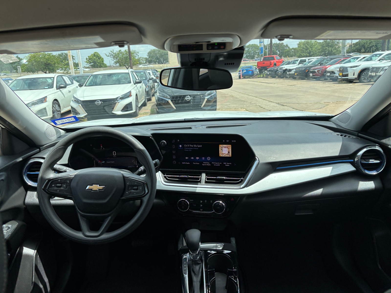 Thumbnail: 2025 Chevrolet Trax - 2