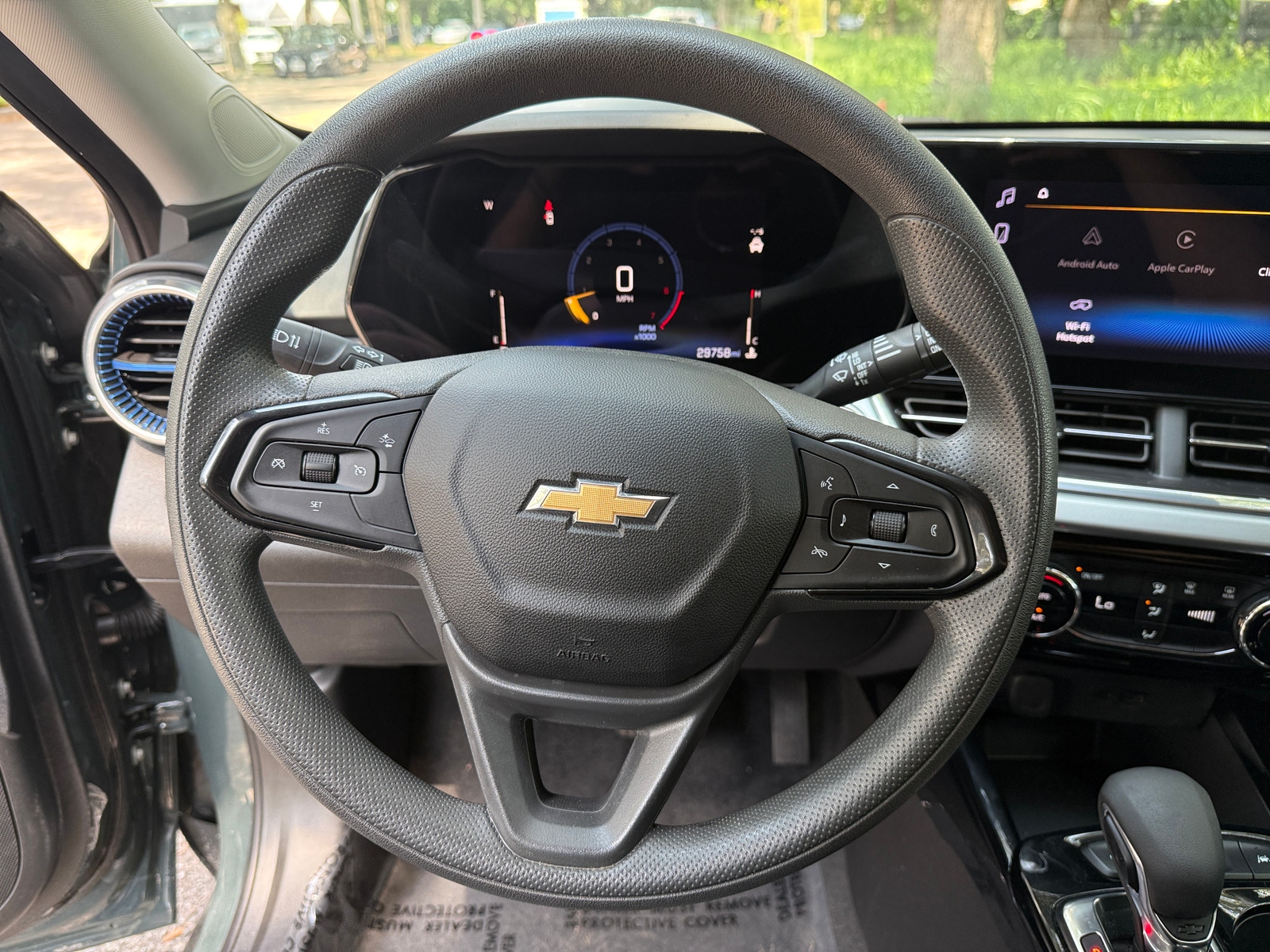 Thumbnail: 2025 Chevrolet Trax - 3