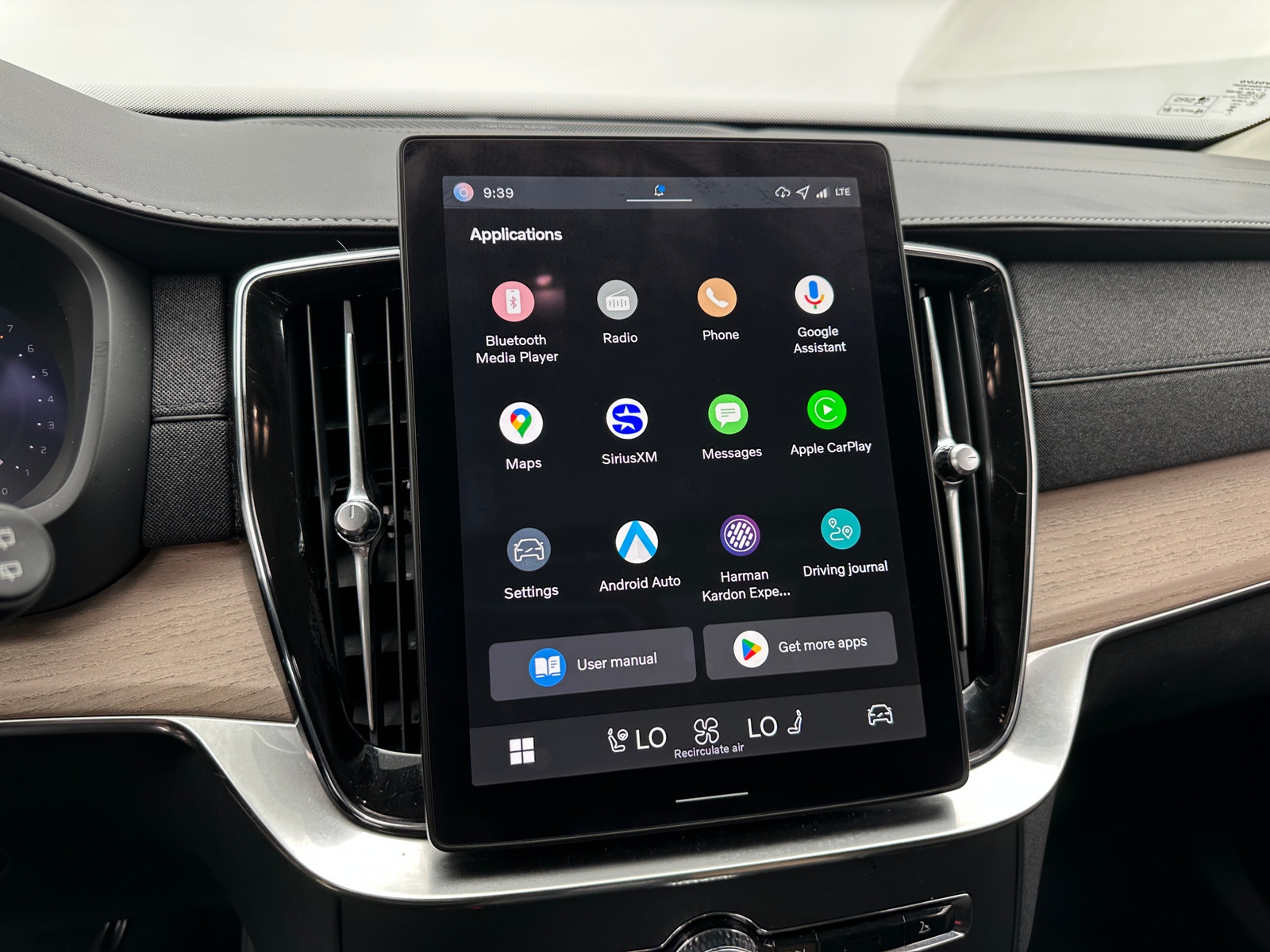 Thumbnail: 2026 Volvo XC90 - 3