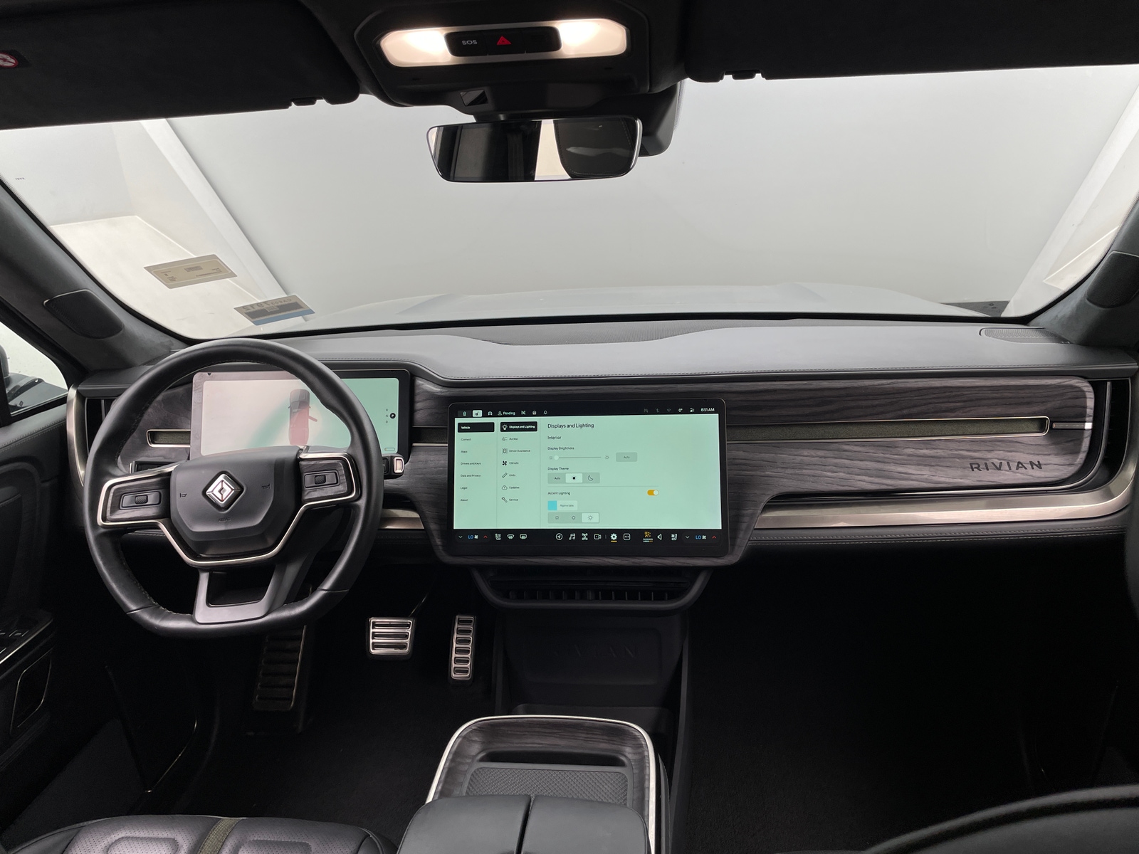 Thumbnail: 2022 Rivian R1T - 2