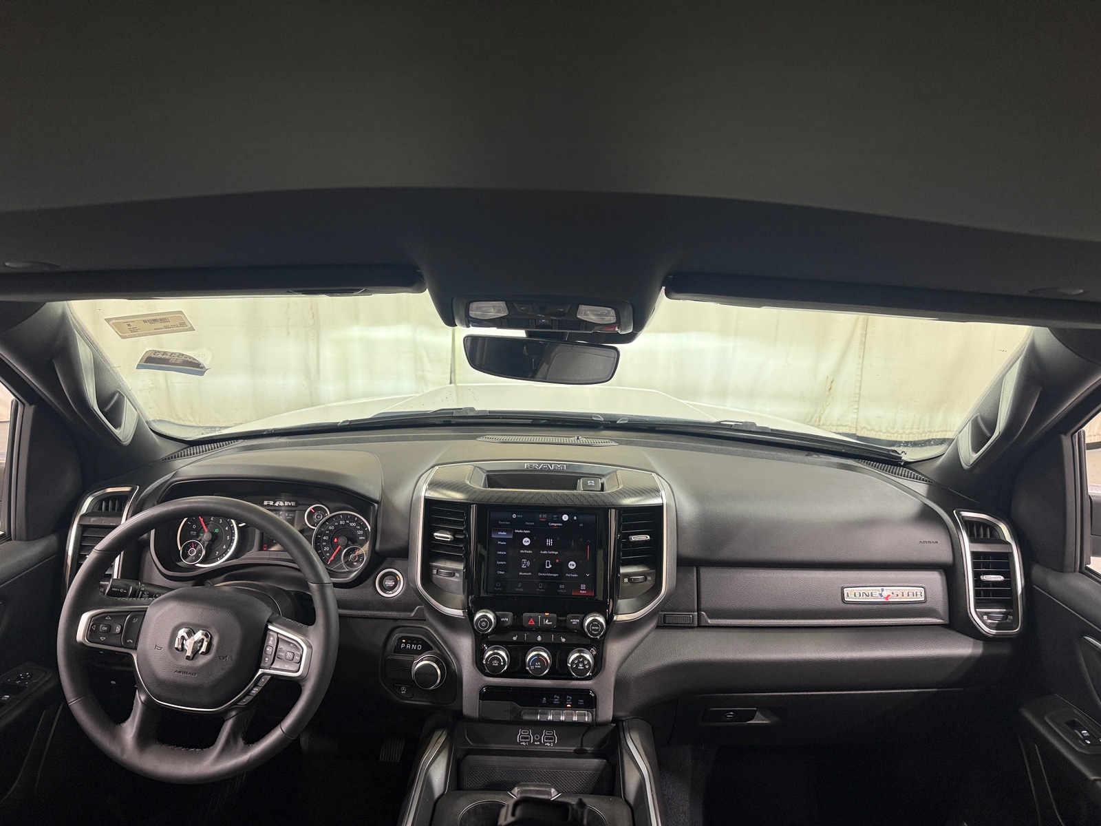 Thumbnail: 2025 RAM 1500 - 3