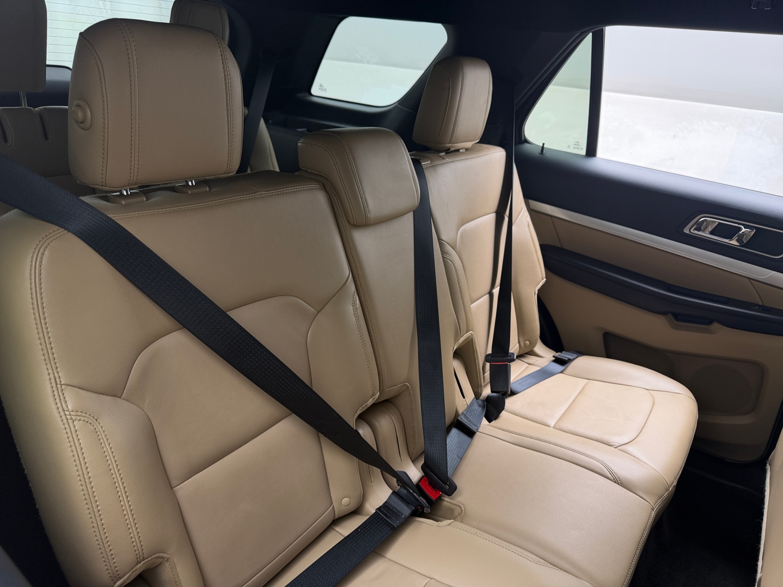 Thumbnail: 2016 Ford Explorer - 5