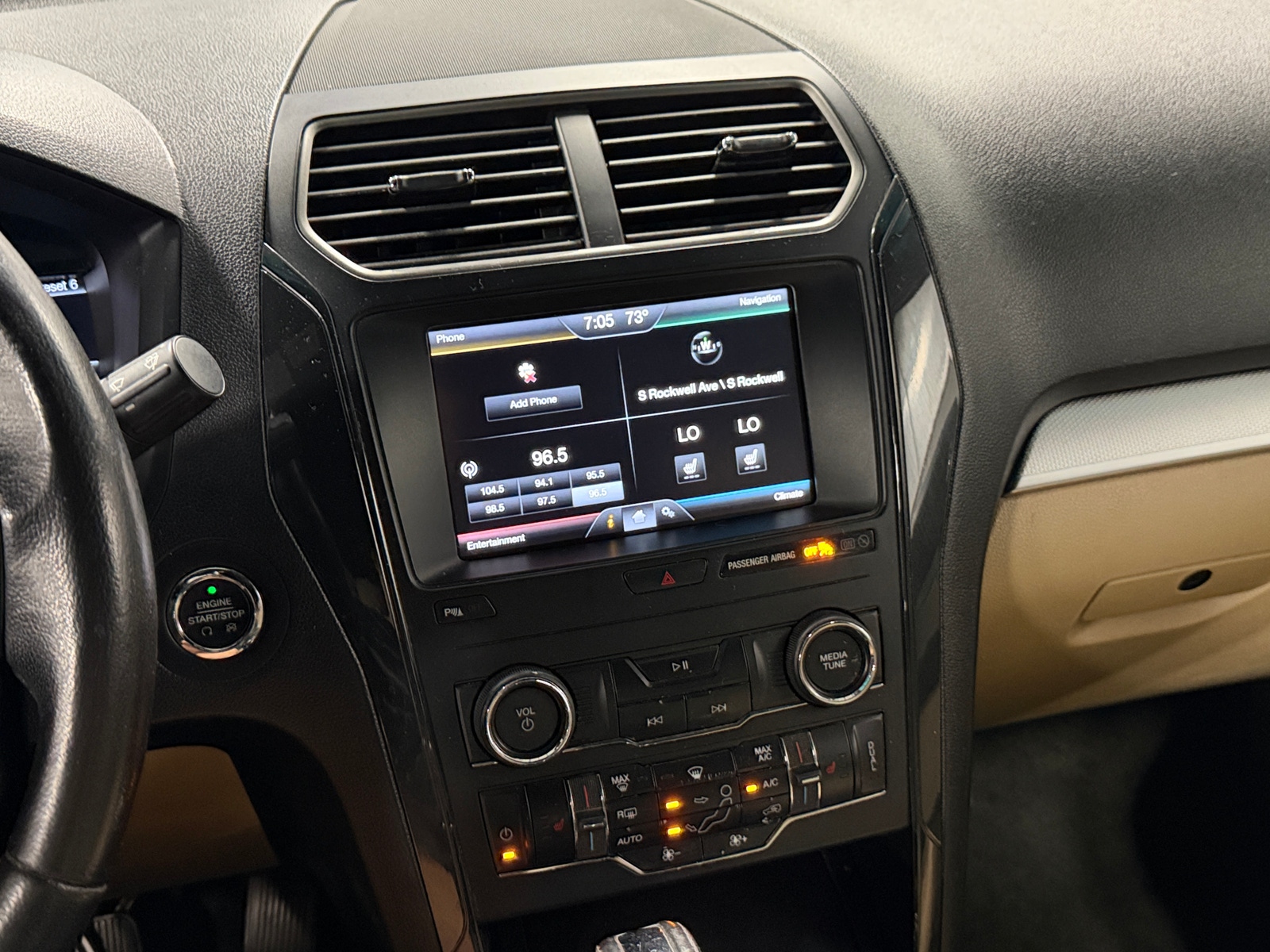 Thumbnail: 2016 Ford Explorer - 3