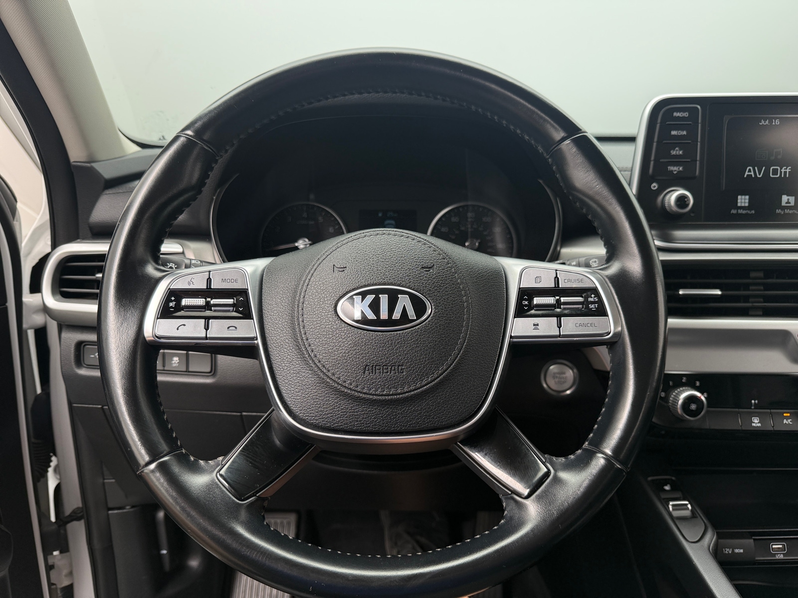Thumbnail: 2020 Kia Telluride - 4