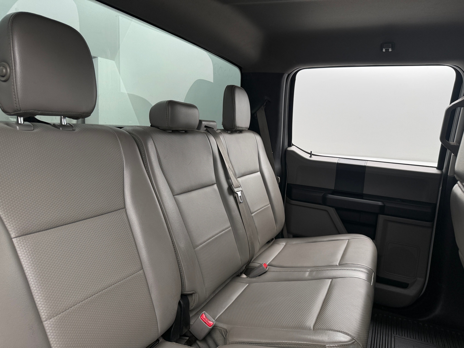 Thumbnail: 2017 Ford Econoline - 6