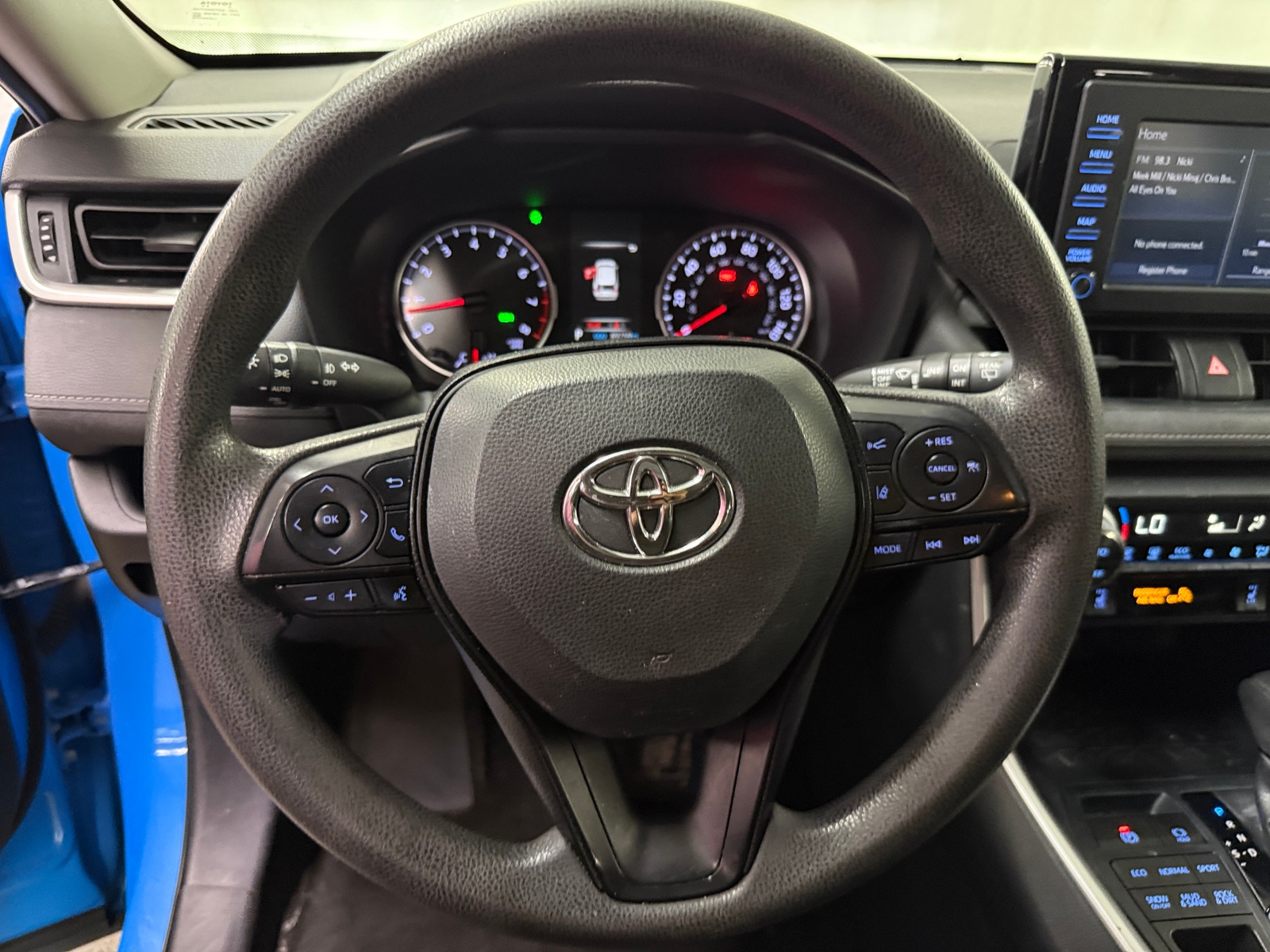 Thumbnail: 2019 Toyota RAV4 - 5