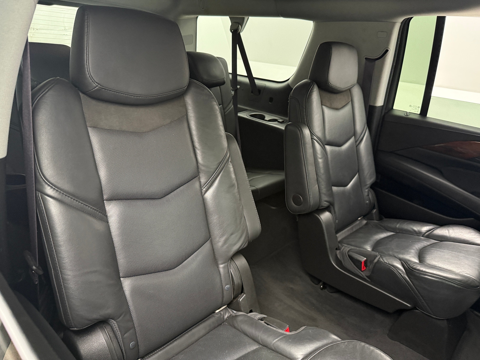Thumbnail: 2017 Cadillac Escalade - 5