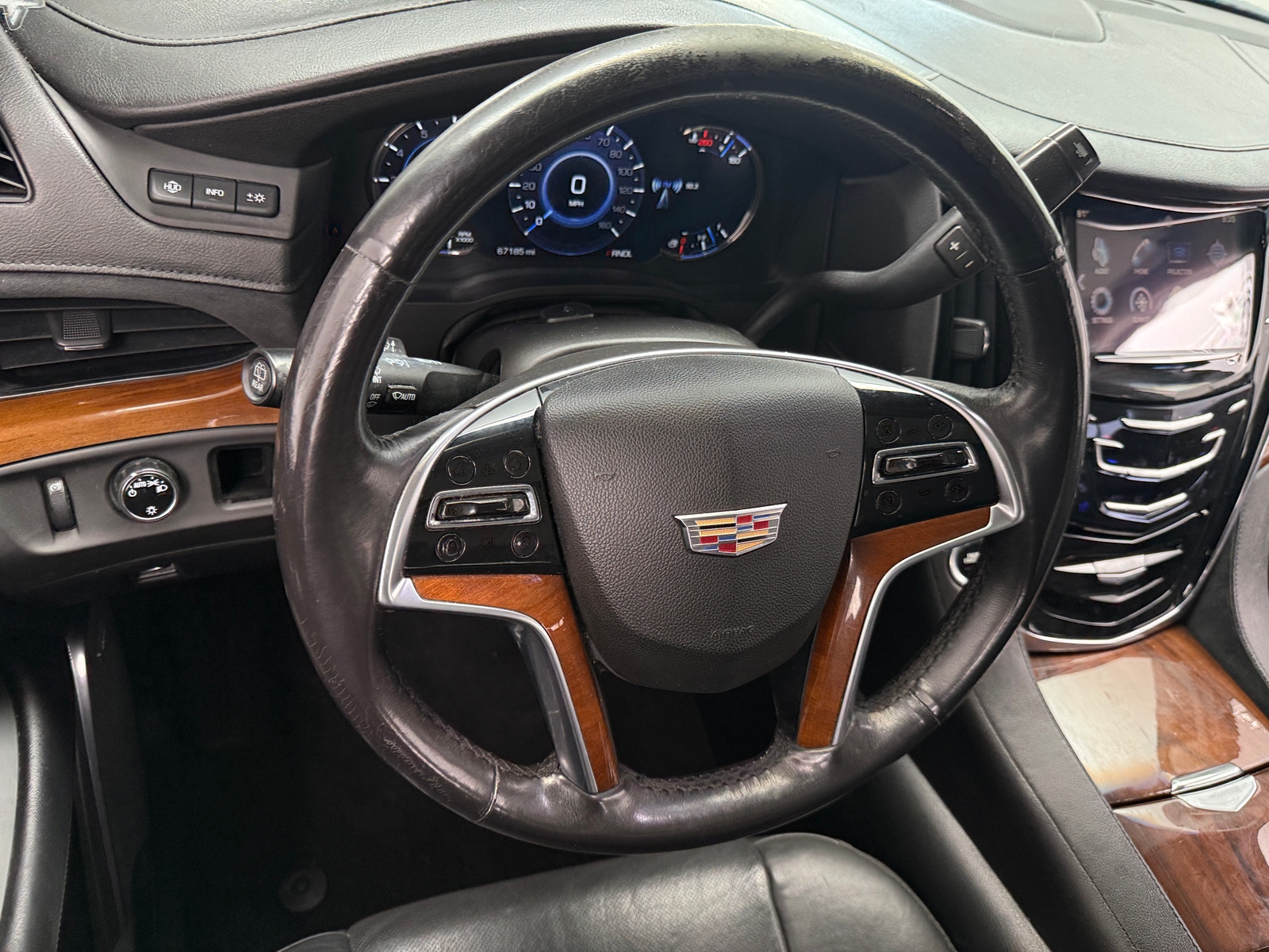 Thumbnail: 2017 Cadillac Escalade - 4