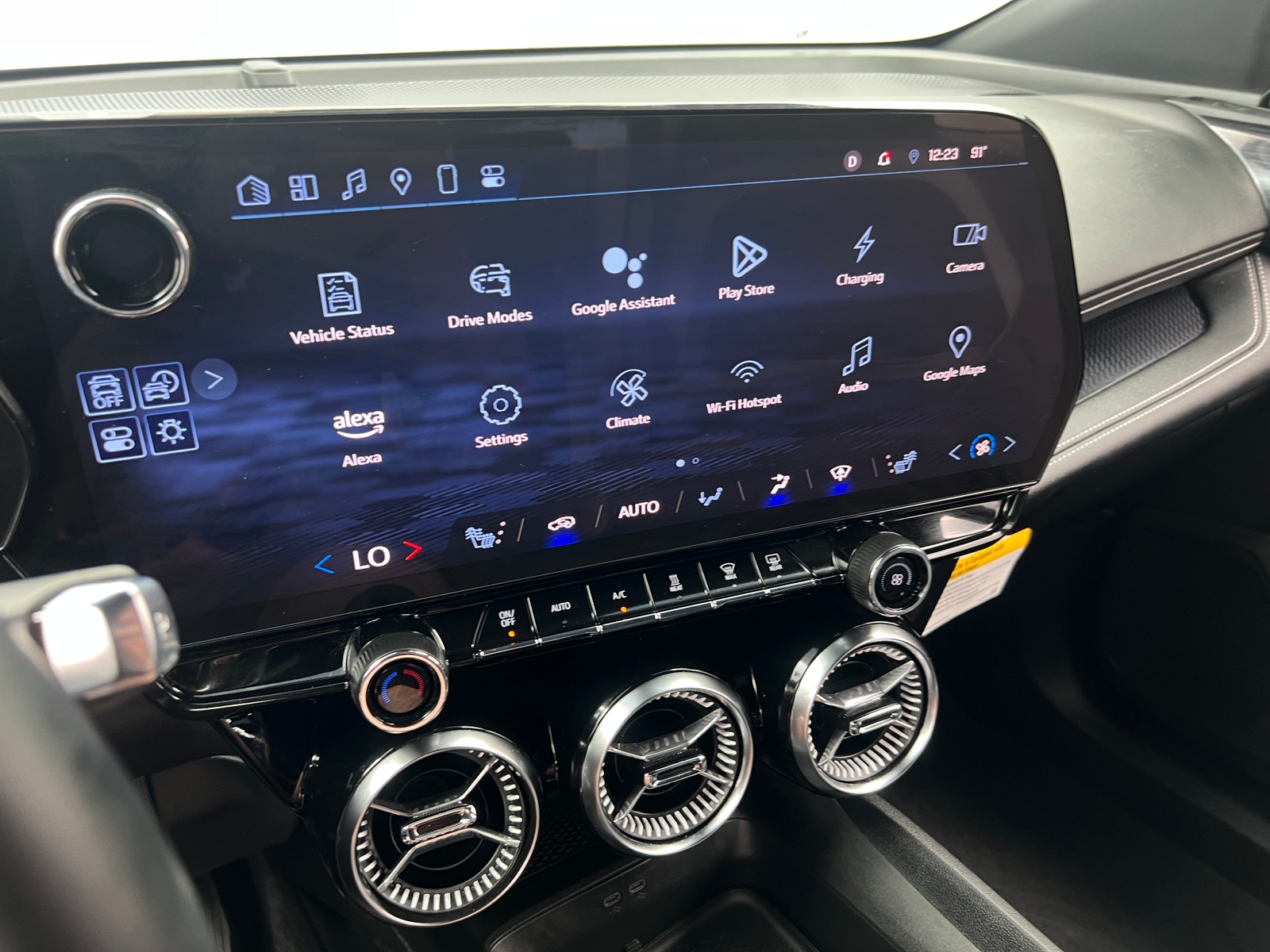 Thumbnail: 2025 Chevrolet Blazer EV - 4