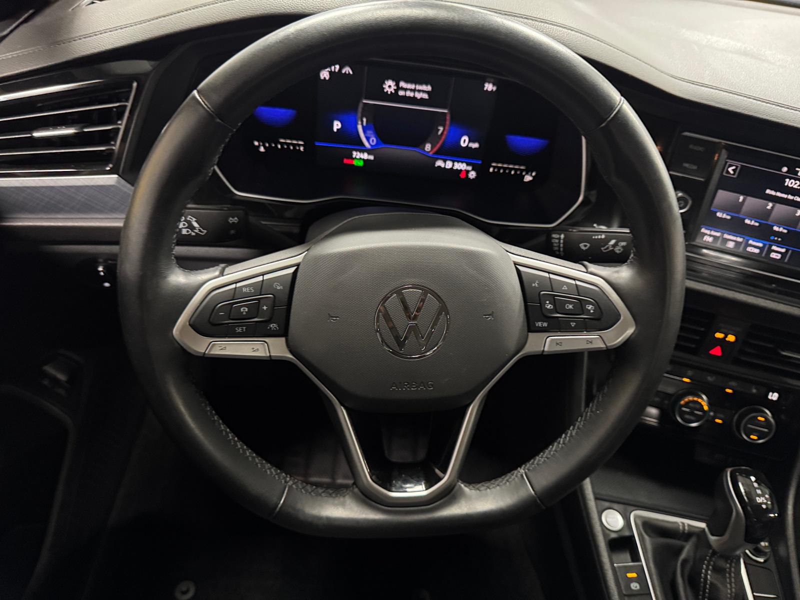 Thumbnail: 2022 Volkswagen Jetta - 4