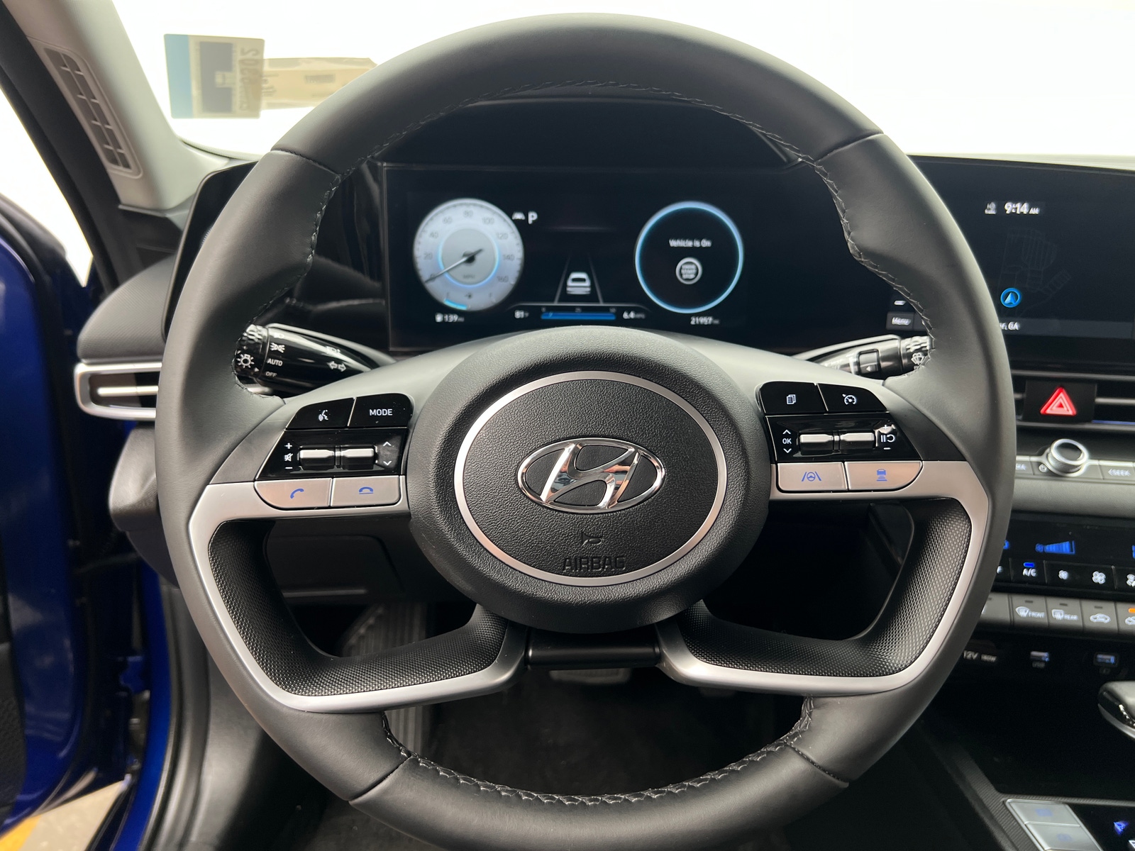 Thumbnail: 2023 Hyundai Elantra - 4