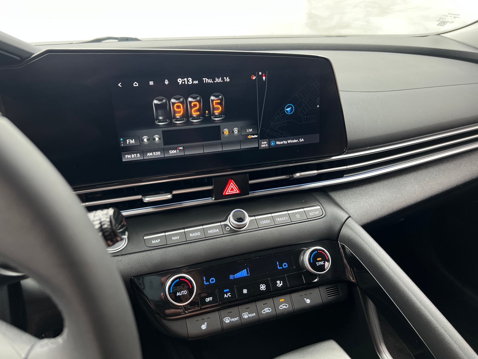 Thumbnail: 2023 Hyundai Elantra - 3