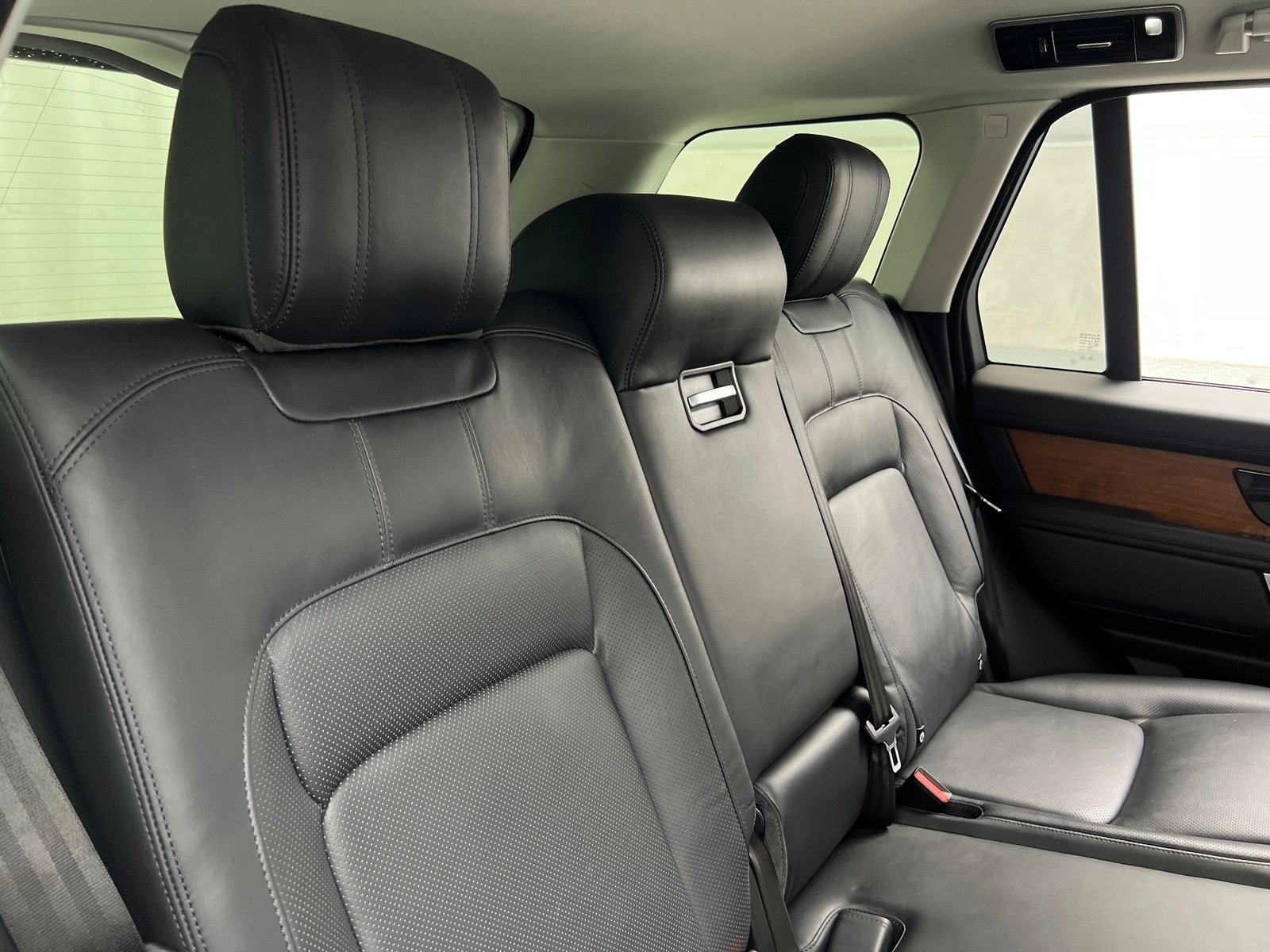 Thumbnail: 2022 Land Rover Range Rover - 5