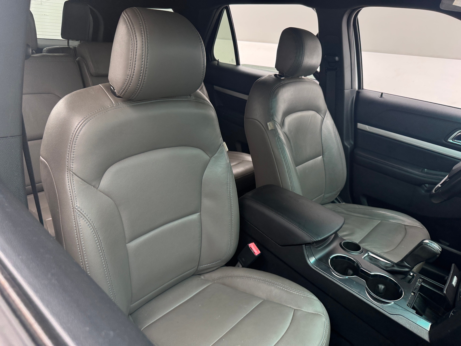 Thumbnail: 2017 Ford Explorer - 2