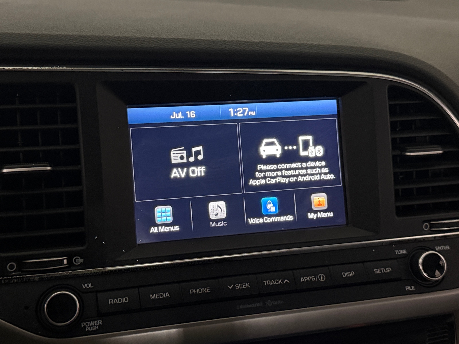 Thumbnail: 2017 Hyundai Elantra - 4
