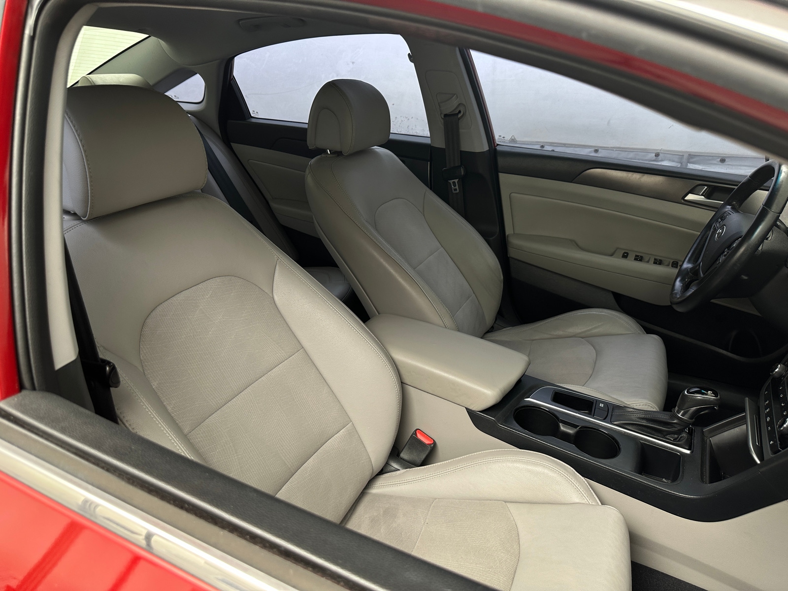 Thumbnail: 2017 Hyundai Sonata - 2