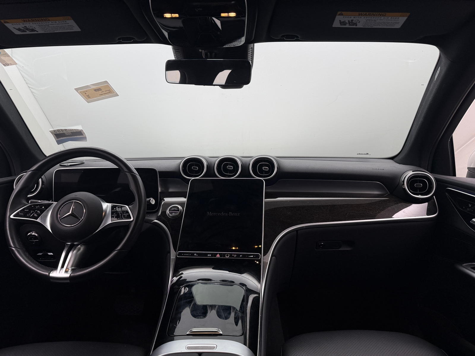 Thumbnail: 2025 Mercedes-Benz GLC - 2