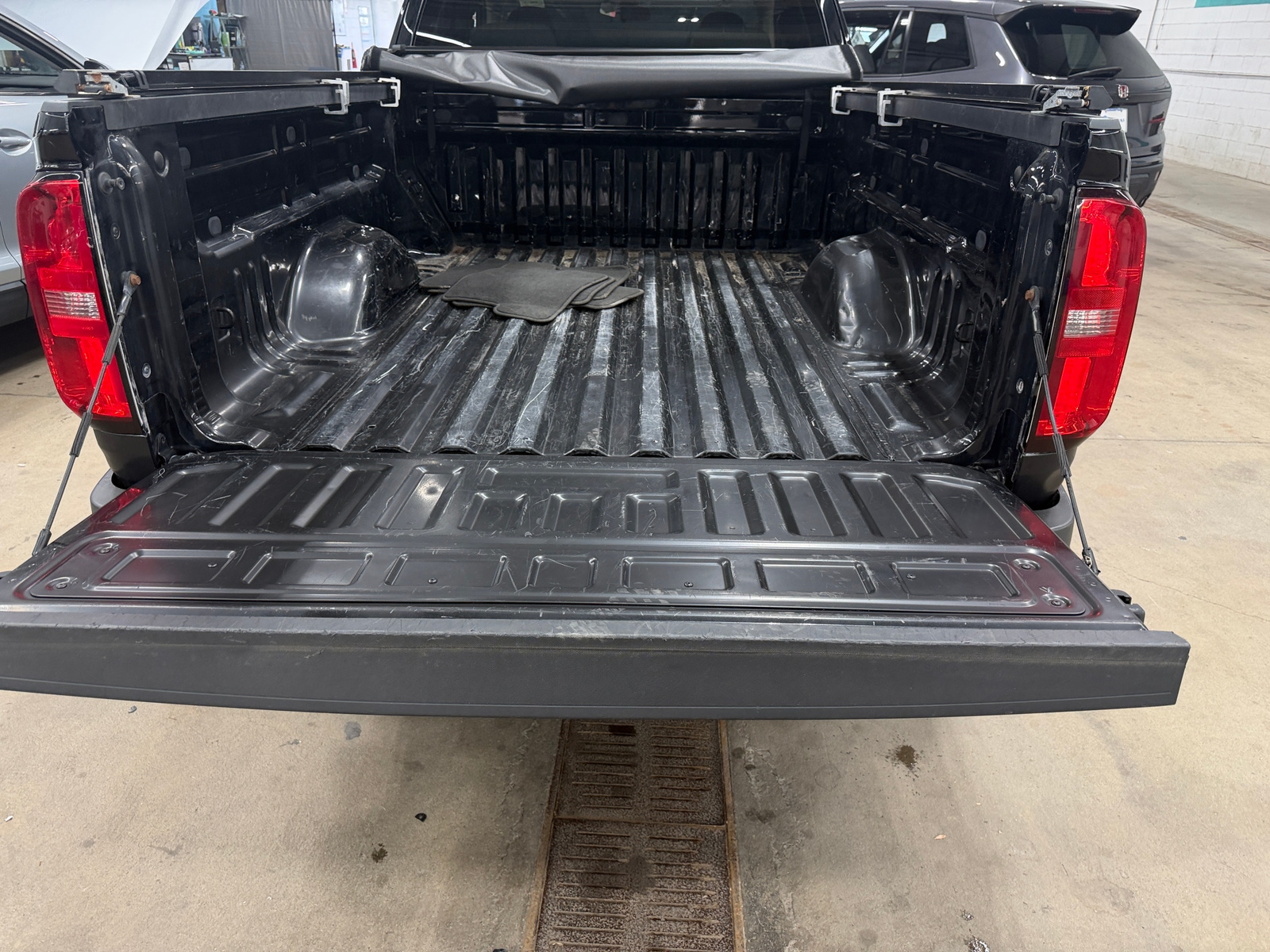 Thumbnail: 2019 Chevrolet Colorado - 7