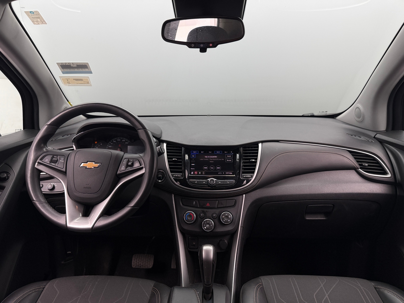Thumbnail: 2021 Chevrolet Trax - 3