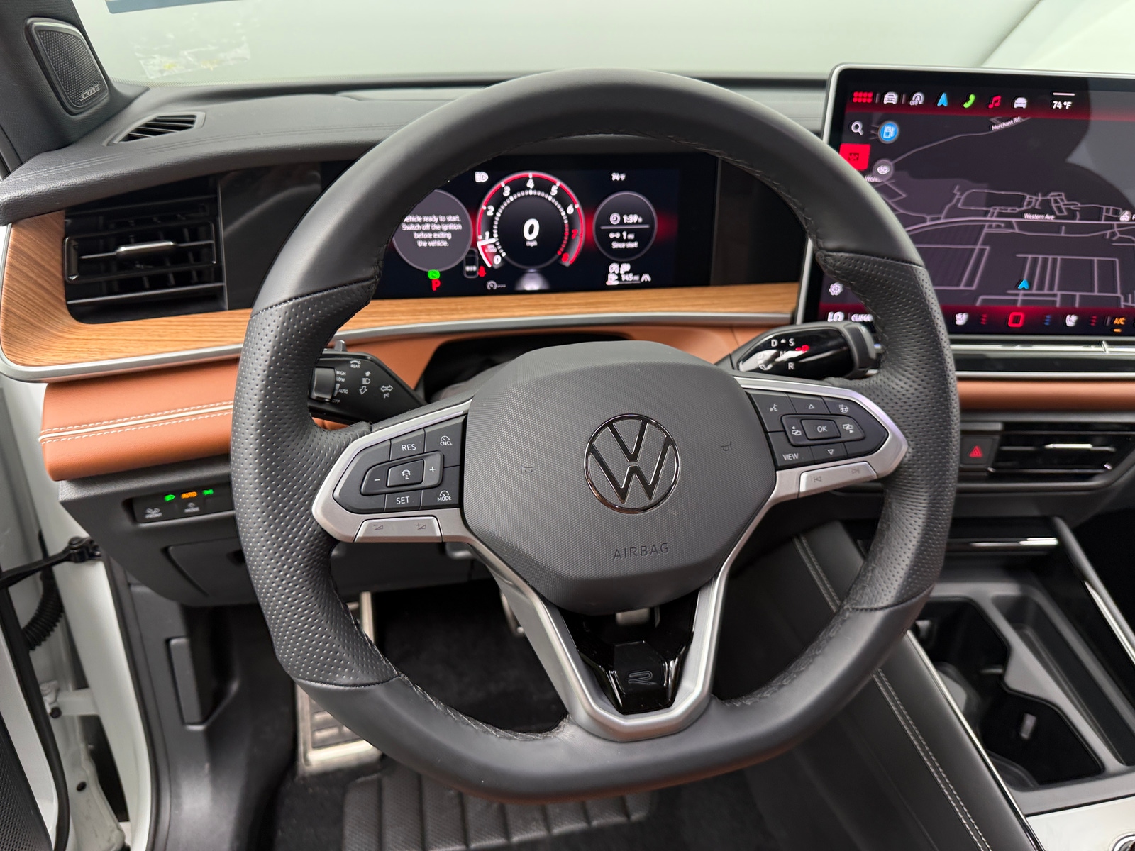 Thumbnail: 2025 Volkswagen Tiguan - 4