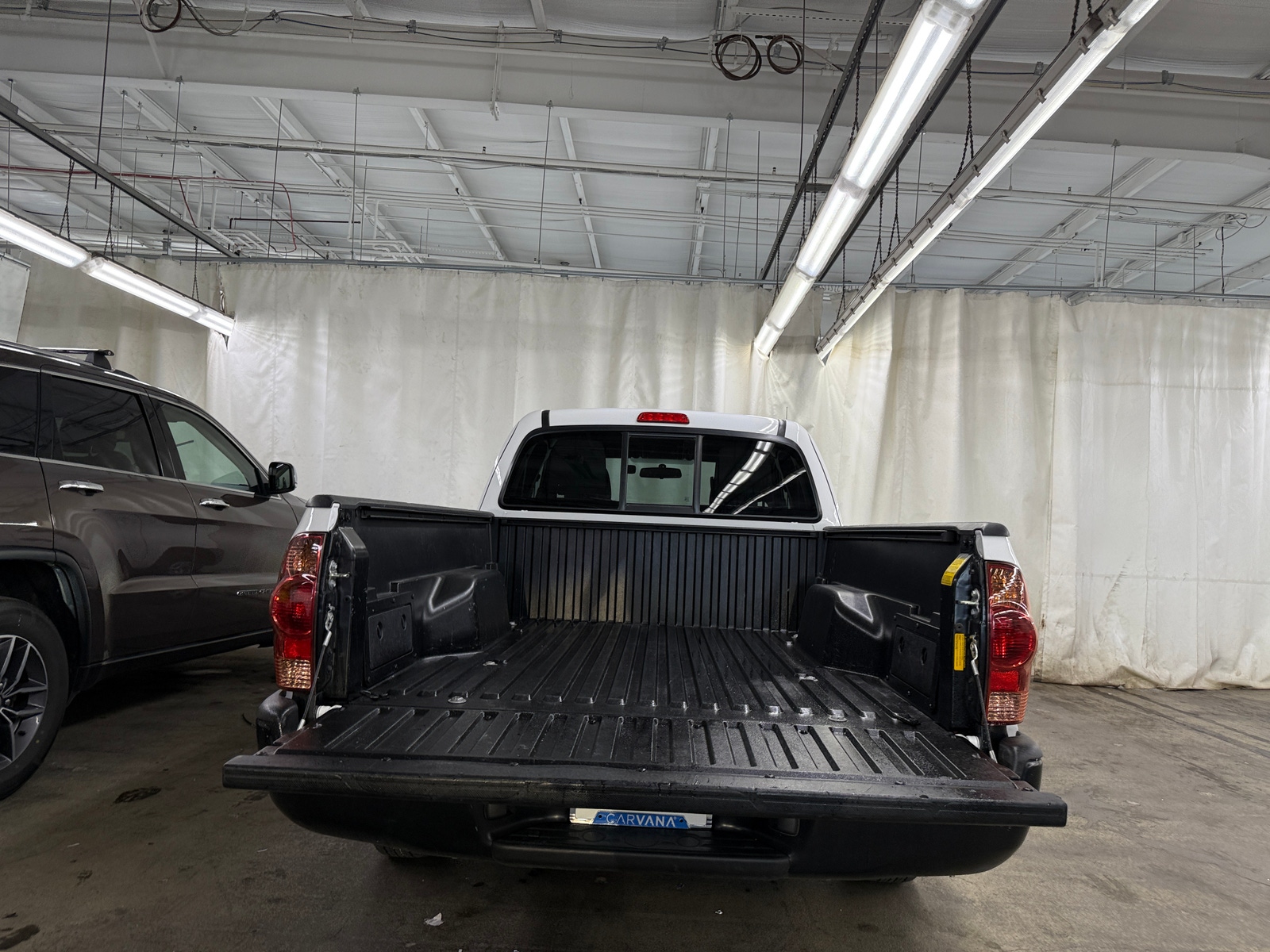 Thumbnail: 2015 Toyota Tacoma - 7