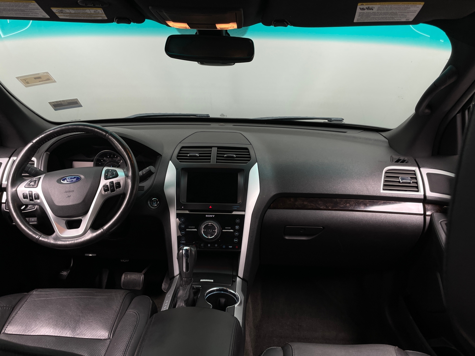 Thumbnail: 2015 Ford Explorer - 2