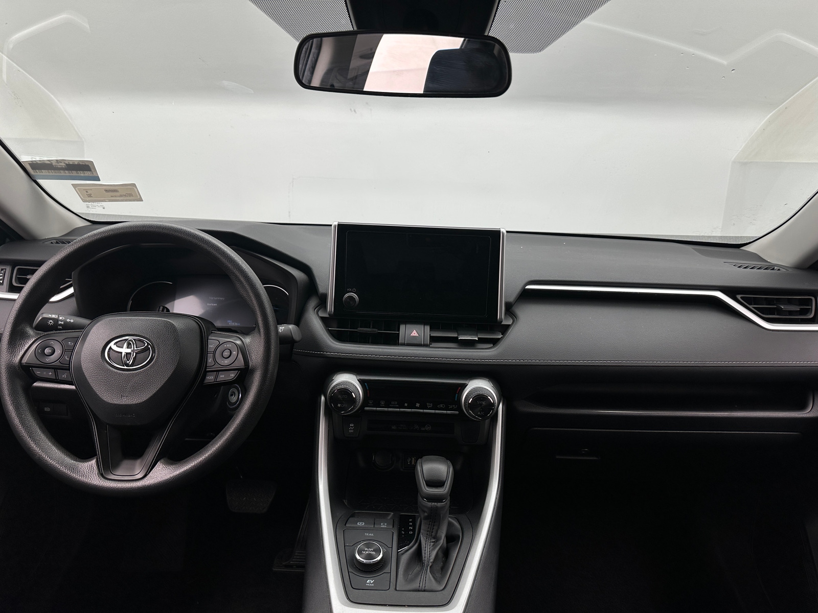 Thumbnail: 2025 Toyota RAV4 - 3