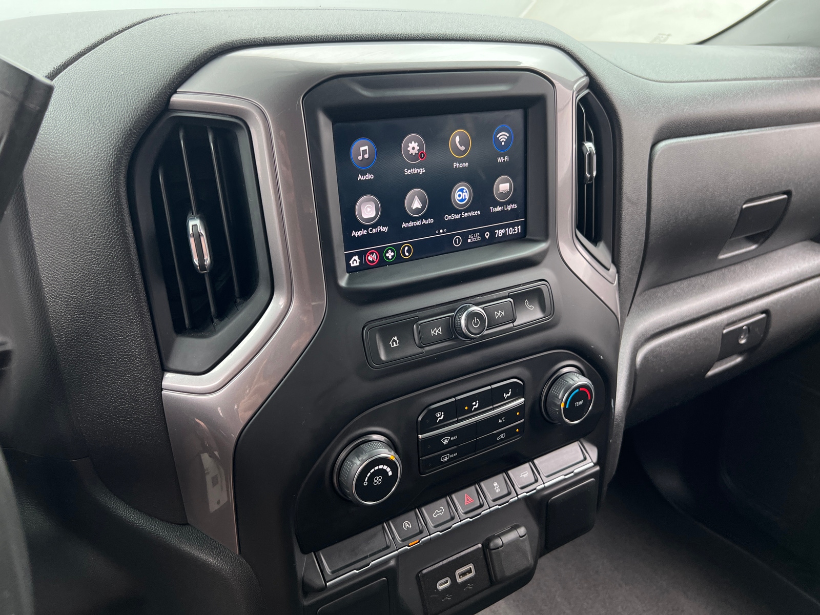 Thumbnail: 2022 Chevrolet Silverado 1500 - 4