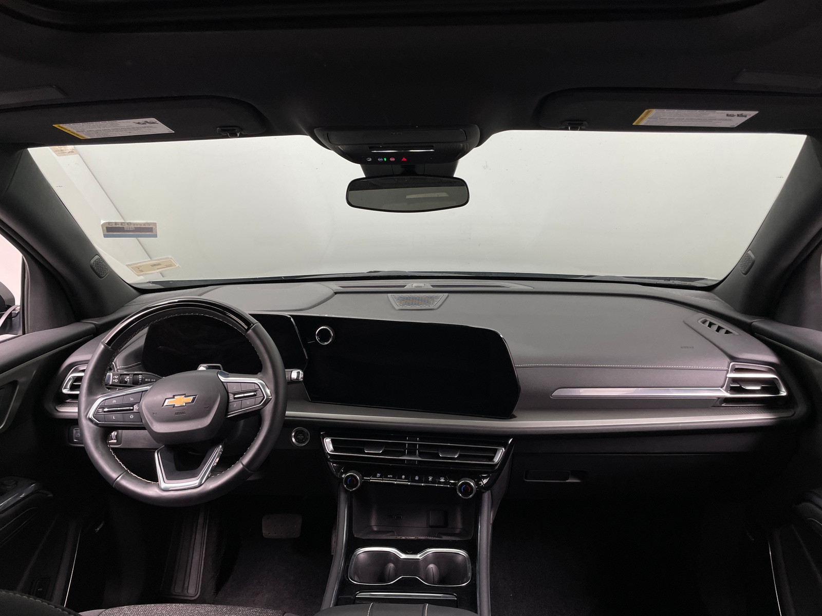 Thumbnail: 2024 Chevrolet Traverse - 3