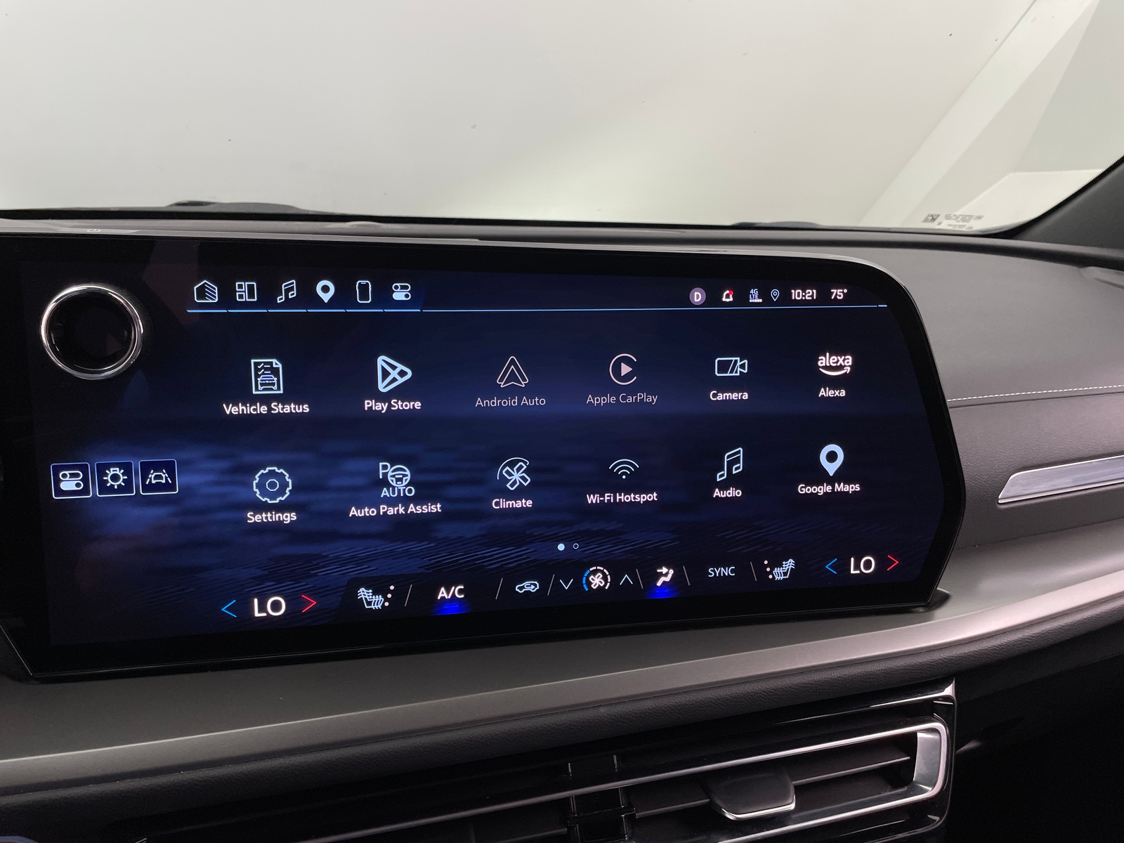 Thumbnail: 2024 Chevrolet Traverse - 4