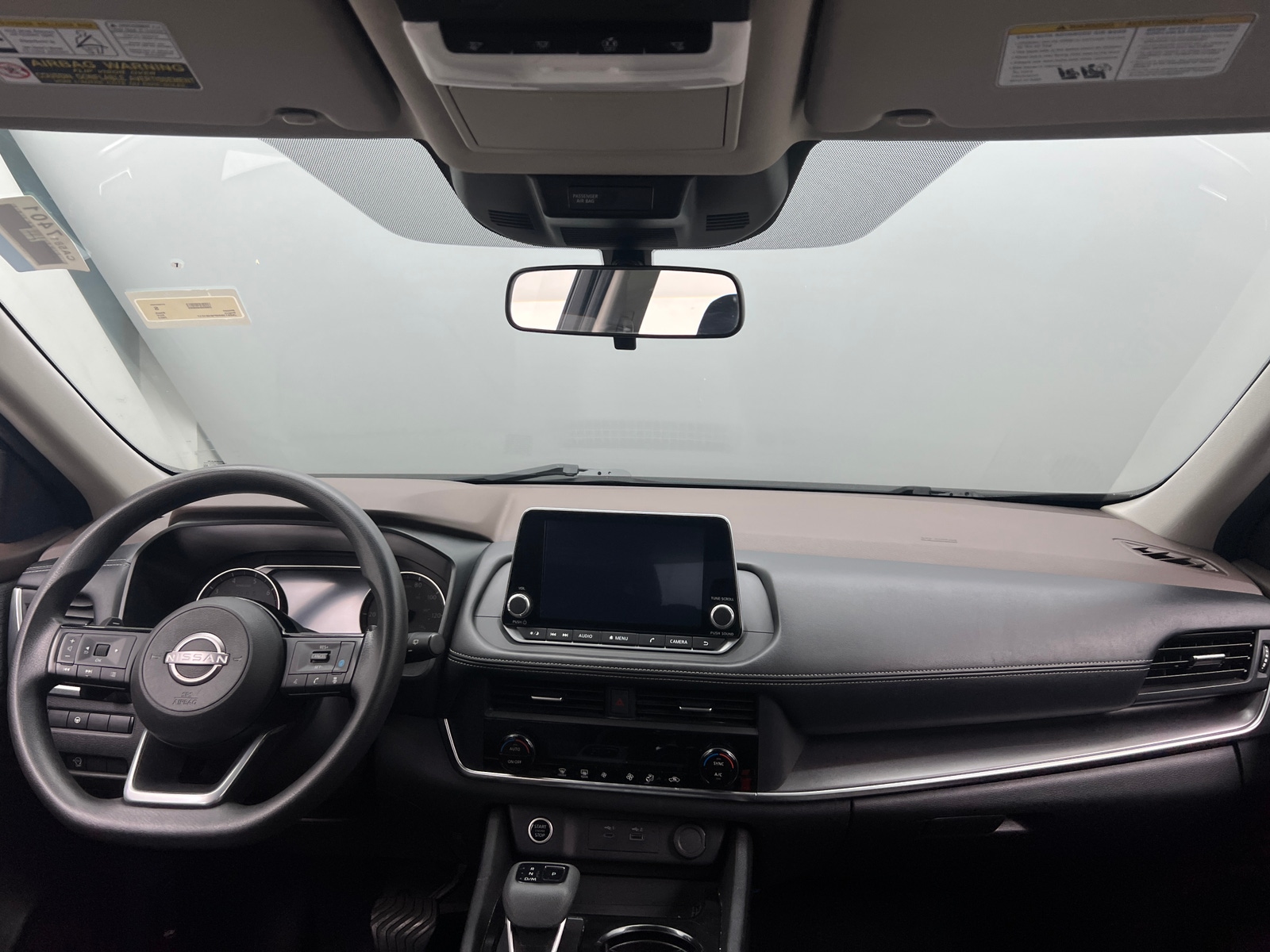 Thumbnail: 2023 Nissan Rogue - 3